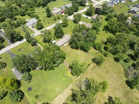 1033 Rolling Glen Drive Marion IA 52402