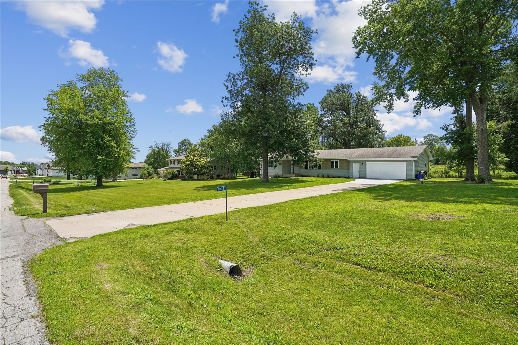 1033 Rolling Glen Drive Marion IA 52402