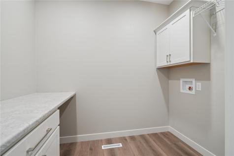 1537 Deerfield Drive Fairfax IA 52228