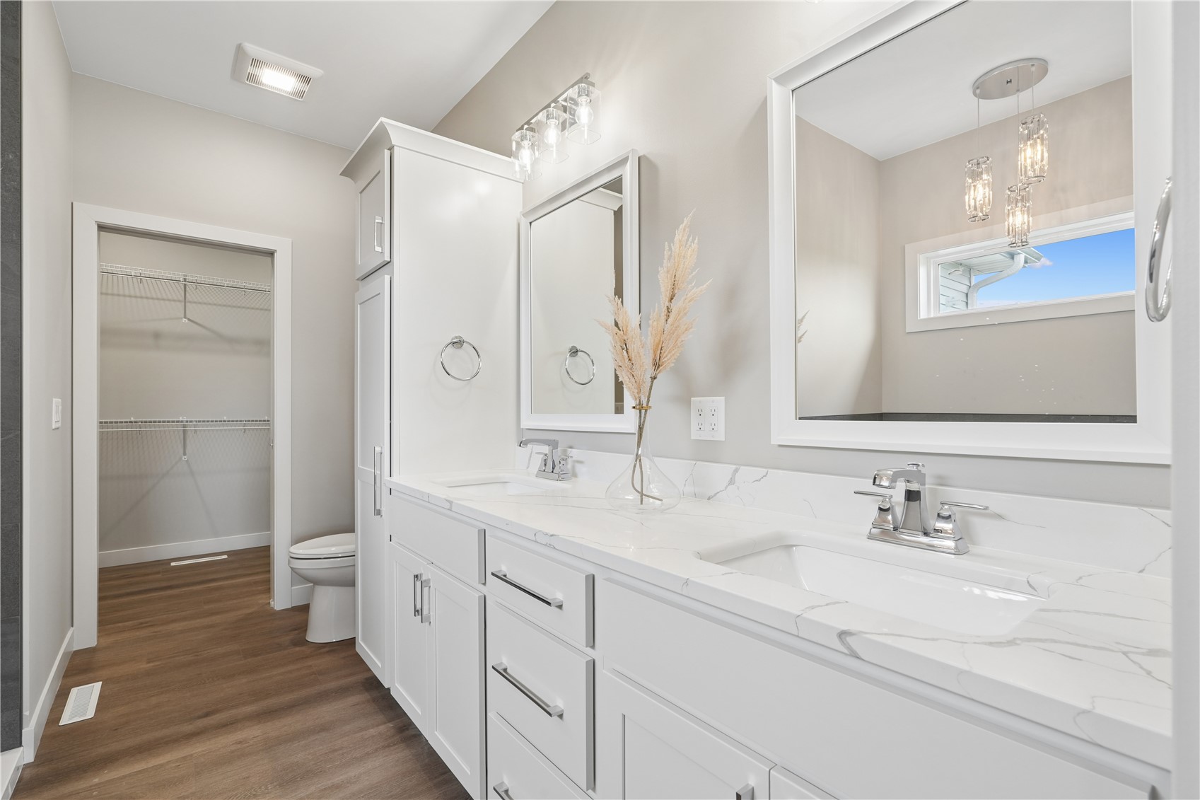 1537 Deerfield Drive Fairfax IA 52228