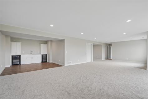 1537 Deerfield Drive Fairfax IA 52228