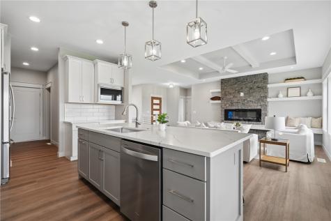 1537 Deerfield Drive Fairfax IA 52228