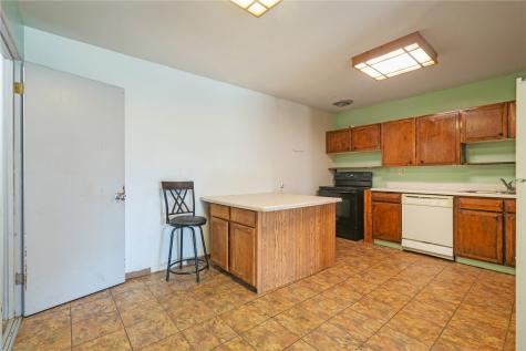 5450 Plainview Drive NW Cedar Rapids IA 52405