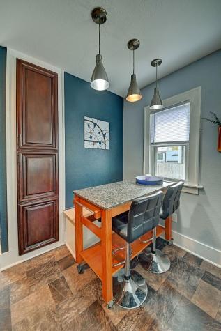 928 12th Street NE Cedar Rapids IA 52402