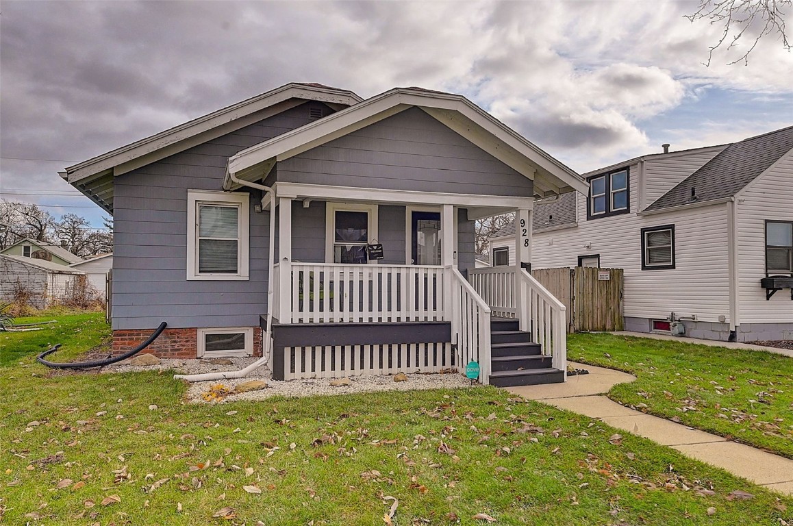928 12th Street NE Cedar Rapids IA 52402