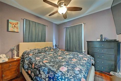 928 12th Street NE Cedar Rapids IA 52402