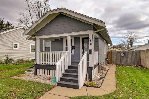 928 12th Street NE Cedar Rapids IA 52402