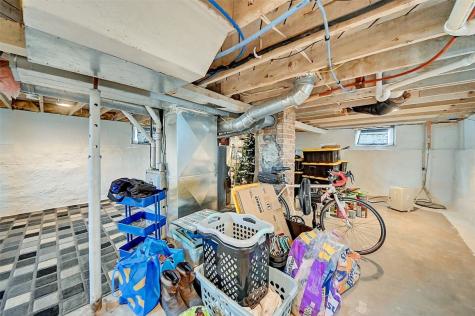 928 12th Street NE Cedar Rapids IA 52402