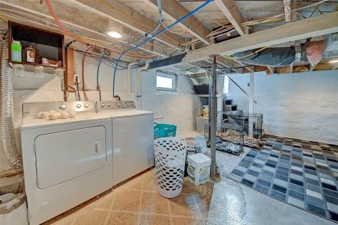 928 12th Street NE Cedar Rapids IA 52402
