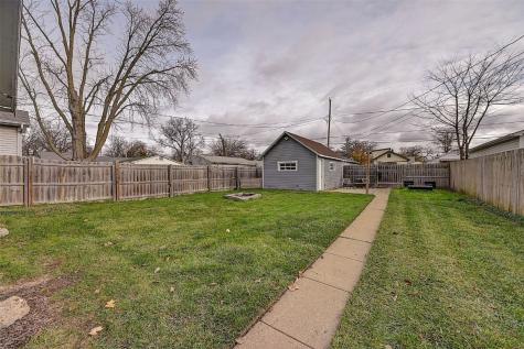 928 12th Street NE Cedar Rapids IA 52402