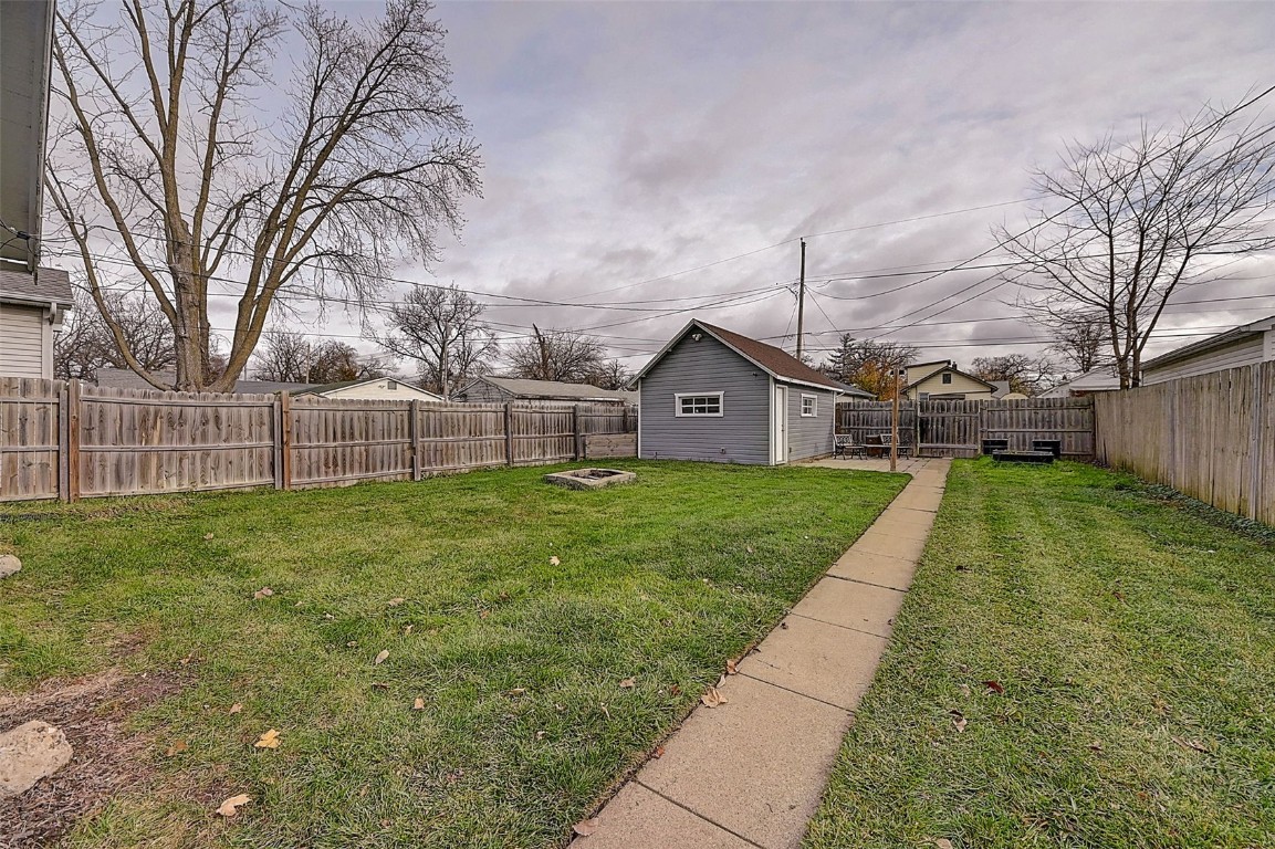 928 12th Street NE Cedar Rapids IA 52402