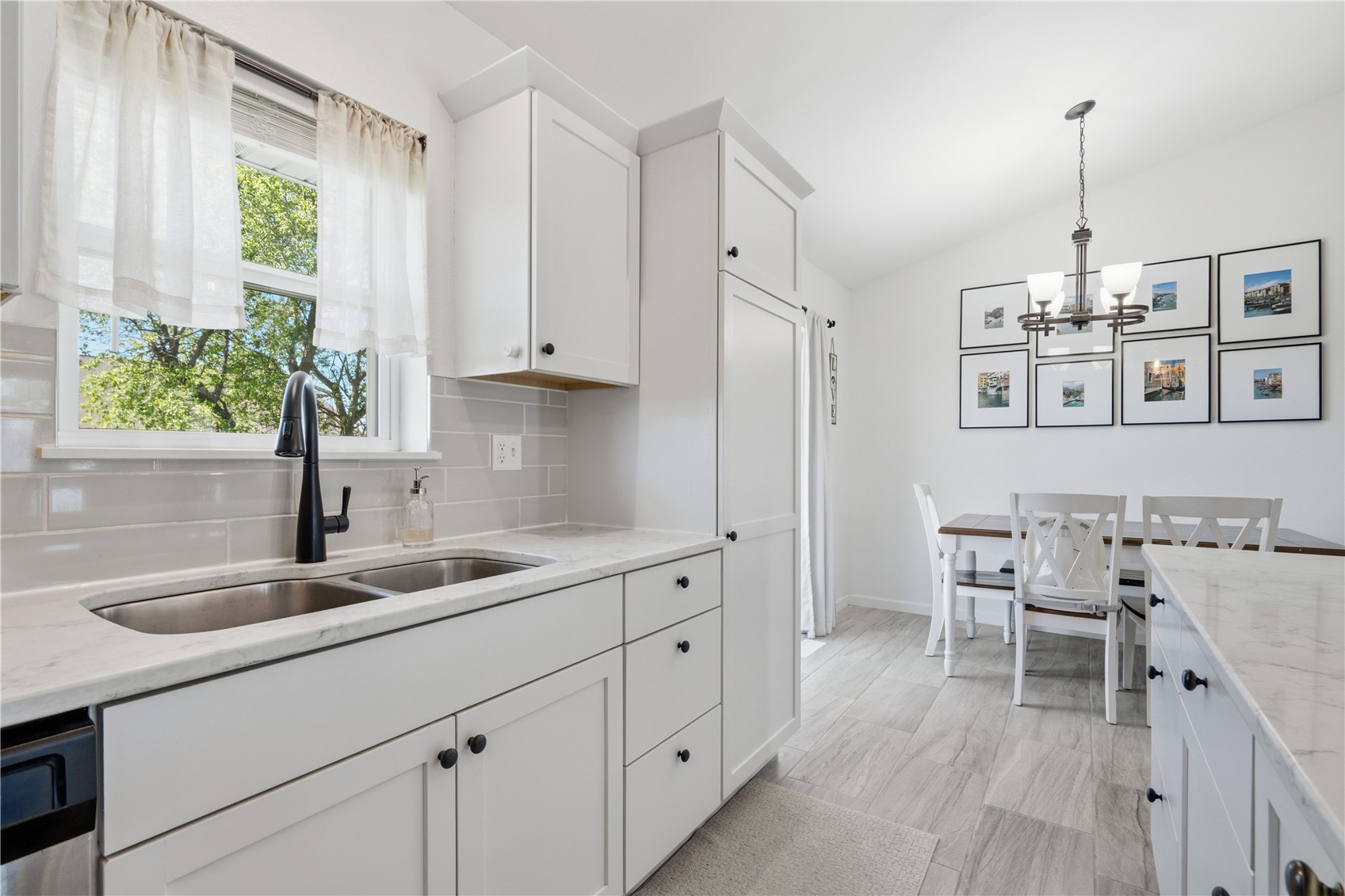1005 Ashford Drive NE Cedar Rapids IA 52402