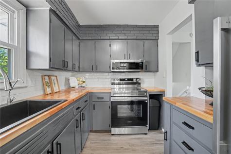2605 1st Avenue Marion IA 52302