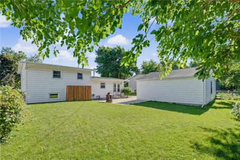 2605 1st Avenue Marion IA 52302