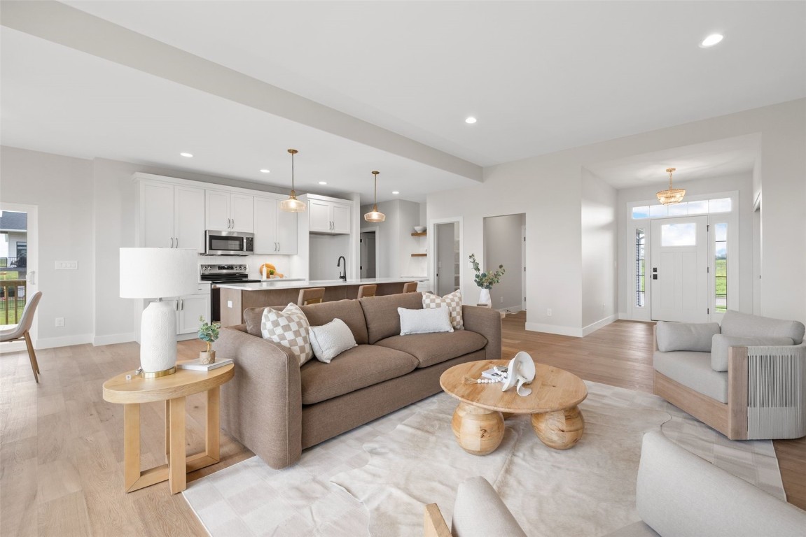 1519 Cardinal Drive Fairfax IA 52228