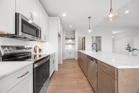 1519 Cardinal Drive Fairfax IA 52228