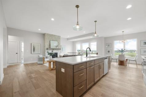1519 Cardinal Drive Fairfax IA 52228