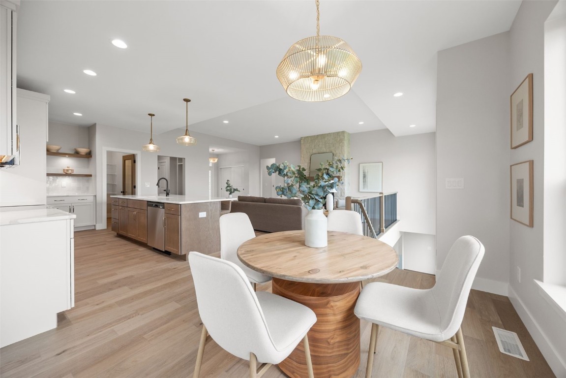 1519 Cardinal Drive Fairfax IA 52228