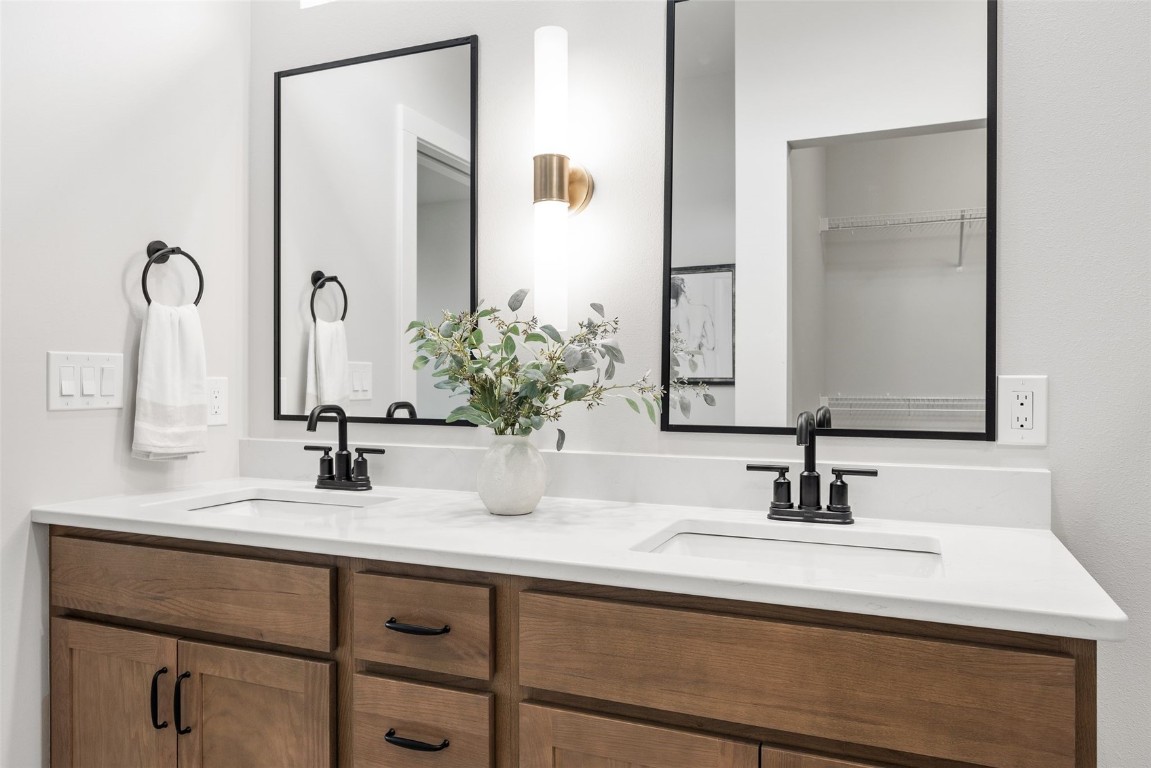 1519 Cardinal Drive Fairfax IA 52228