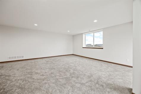 1519 Cardinal Drive Fairfax IA 52228