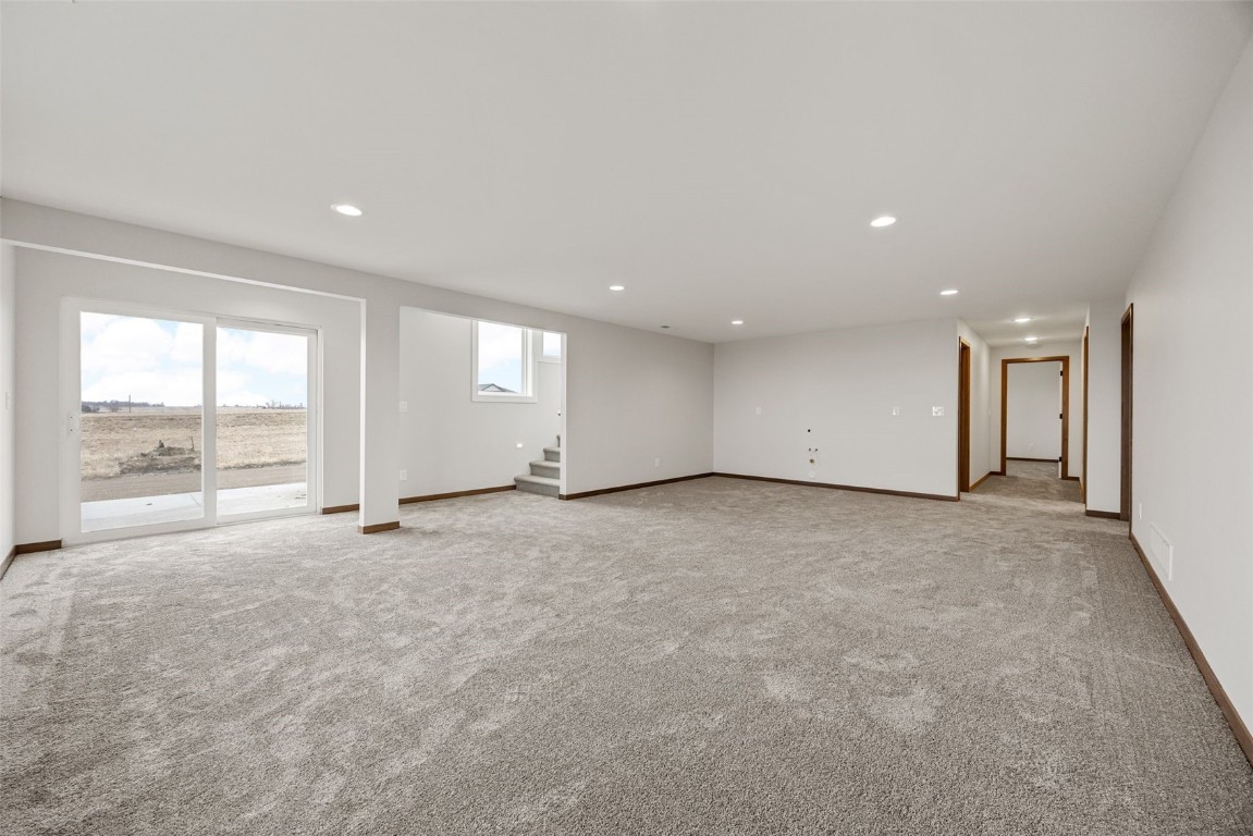 1519 Cardinal Drive Fairfax IA 52228