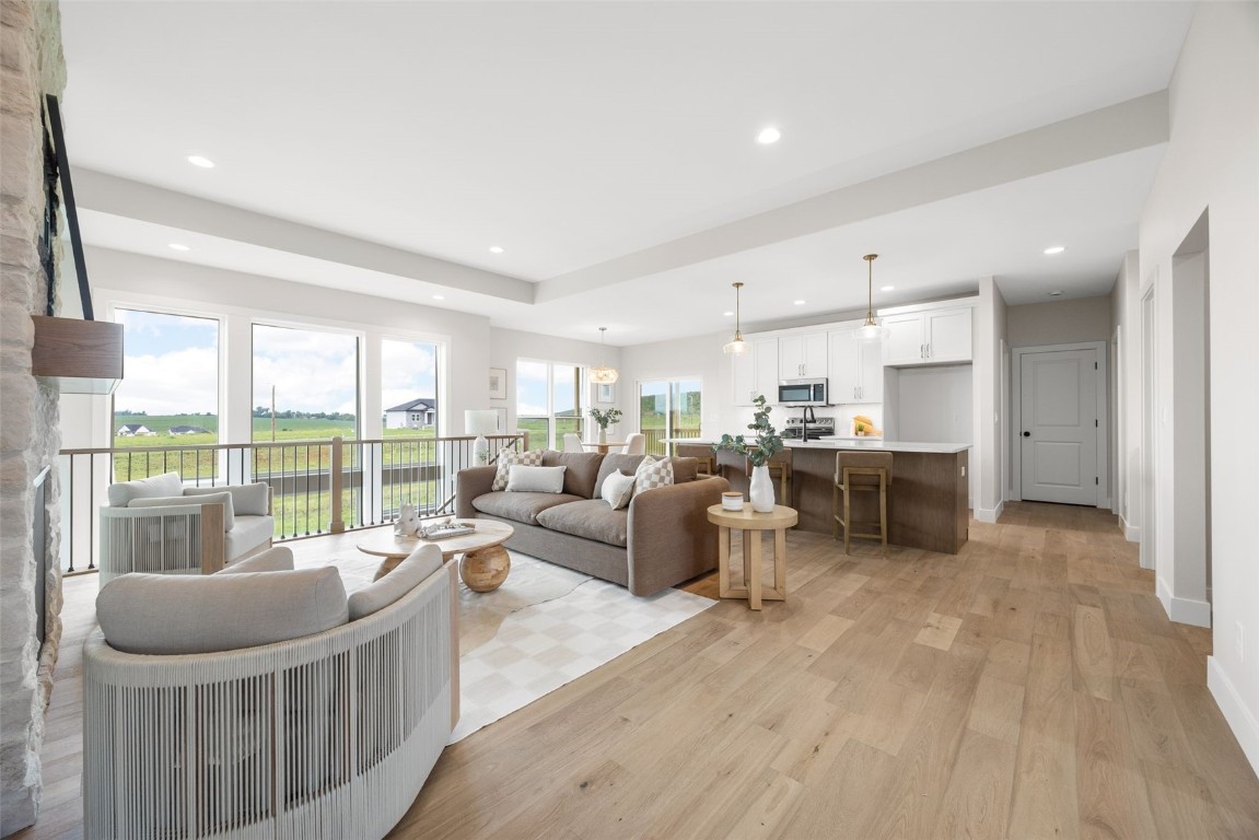 1519 Cardinal Drive Fairfax IA 52228