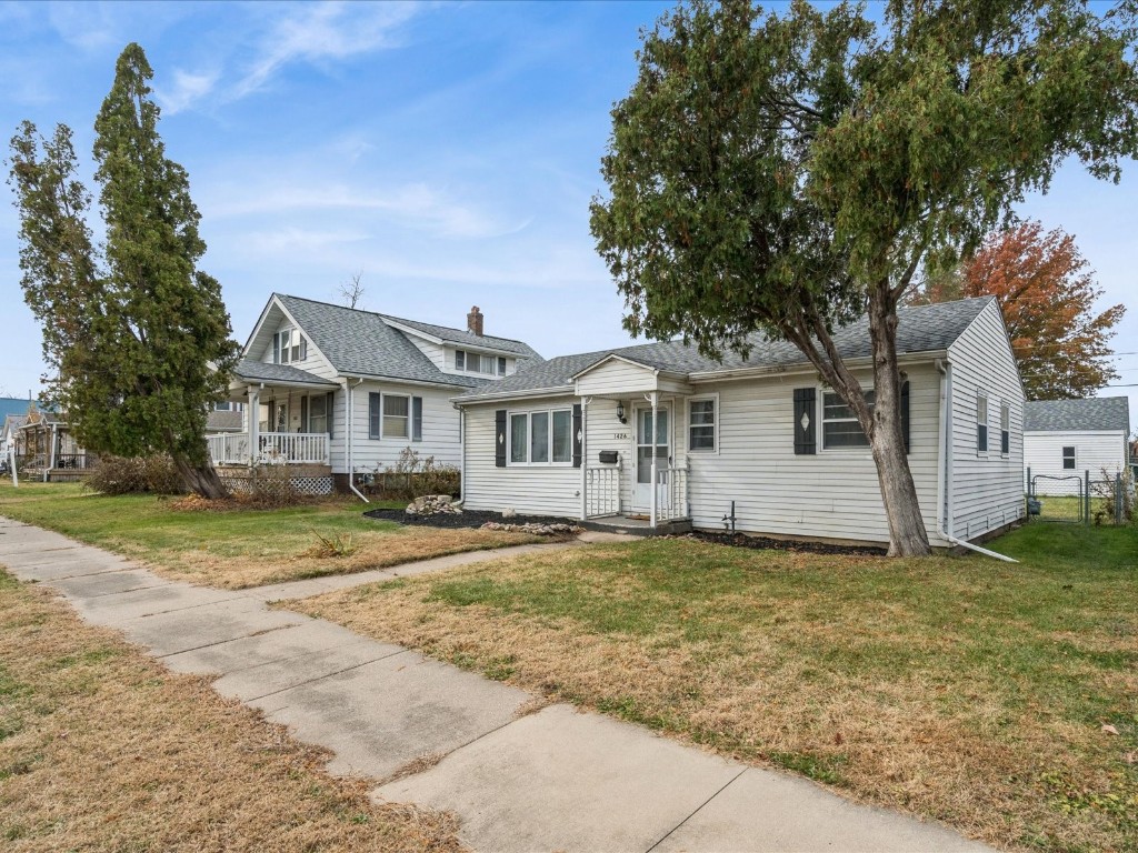 1426 N Street SW Cedar Rapids IA 52404