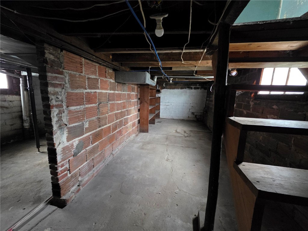 658 Marengo Avenue Marengo IA 52301