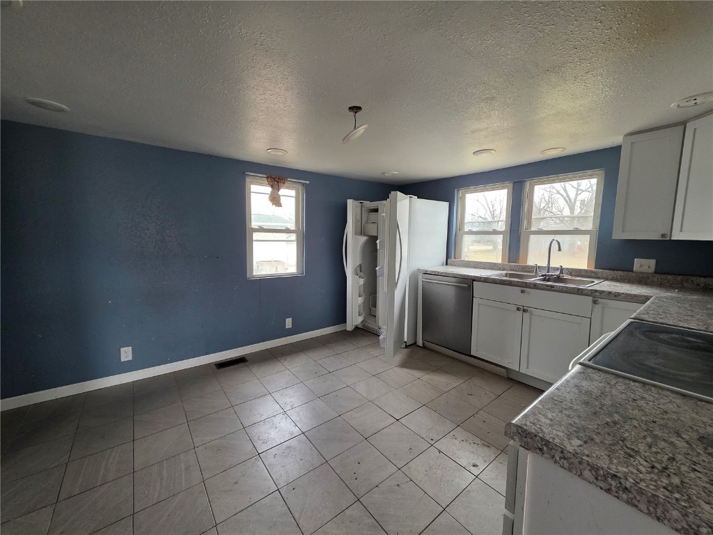 658 Marengo Avenue Marengo IA 52301