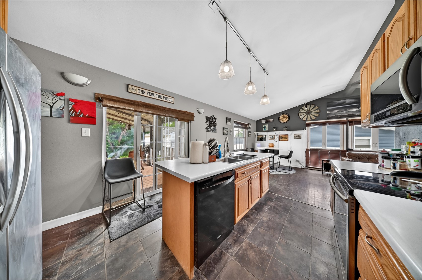 2447 Lauren Drive SW Cedar Rapids IA 52404