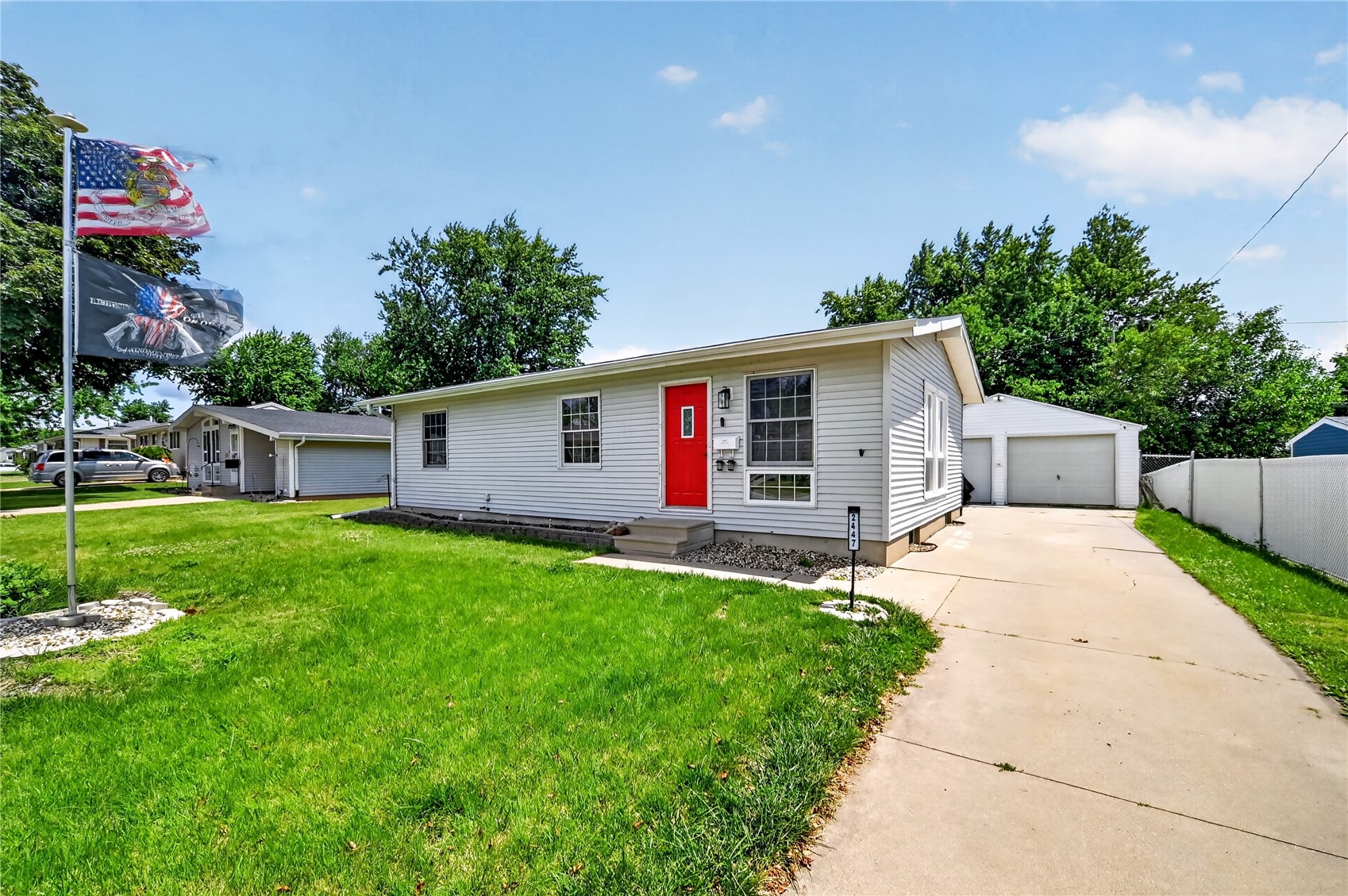 2447 Lauren Drive SW Cedar Rapids IA 52404