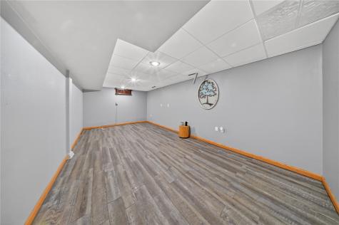 2447 Lauren Drive SW Cedar Rapids IA 52404