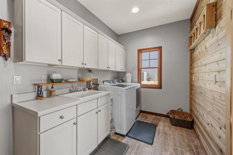 3036 Old Orchard Road NE Cedar Rapids IA 52402