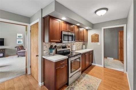 81 4th Avenue Atkins IA 52206
