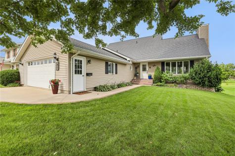 81 4th Avenue Atkins IA 52206