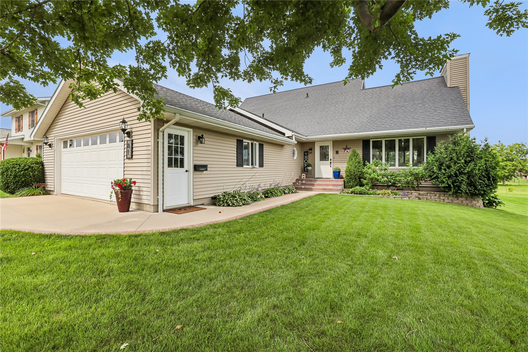 81 4th Avenue Atkins IA 52206
