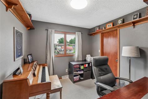 81 4th Avenue Atkins IA 52206