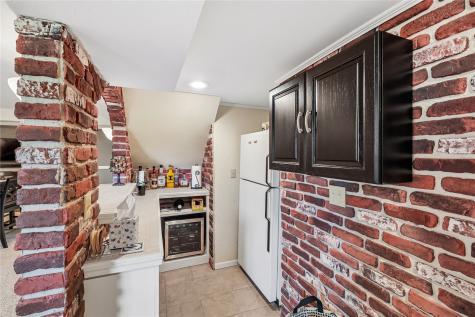 81 4th Avenue Atkins IA 52206
