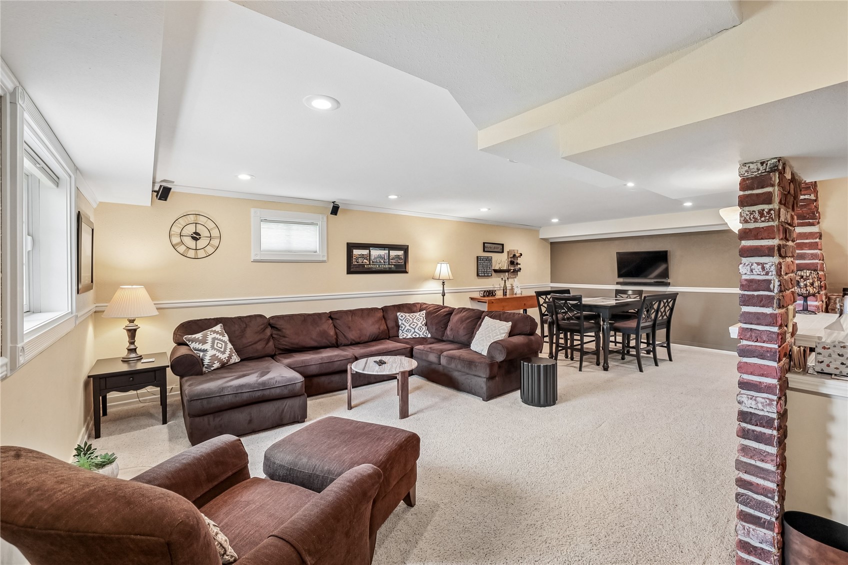 81 4th Avenue Atkins IA 52206