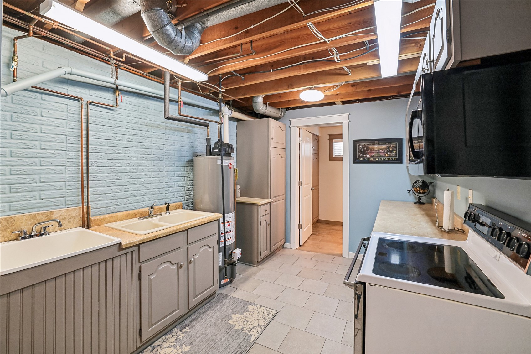 81 4th Avenue Atkins IA 52206