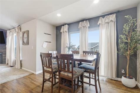 1429 Bridgewood Drive Fairfax IA 52228