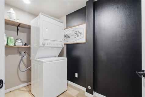 1429 Bridgewood Drive Fairfax IA 52228
