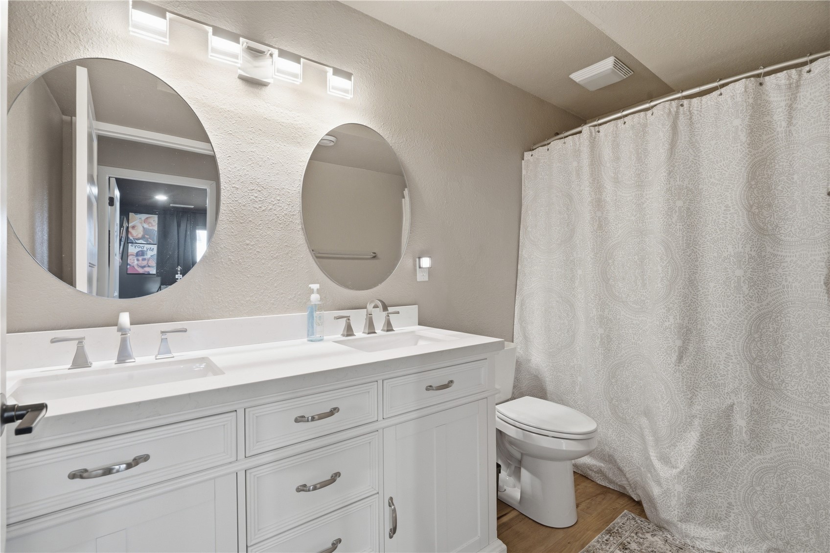 1429 Bridgewood Drive Fairfax IA 52228