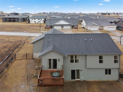 1429 Bridgewood Drive Fairfax IA 52228
