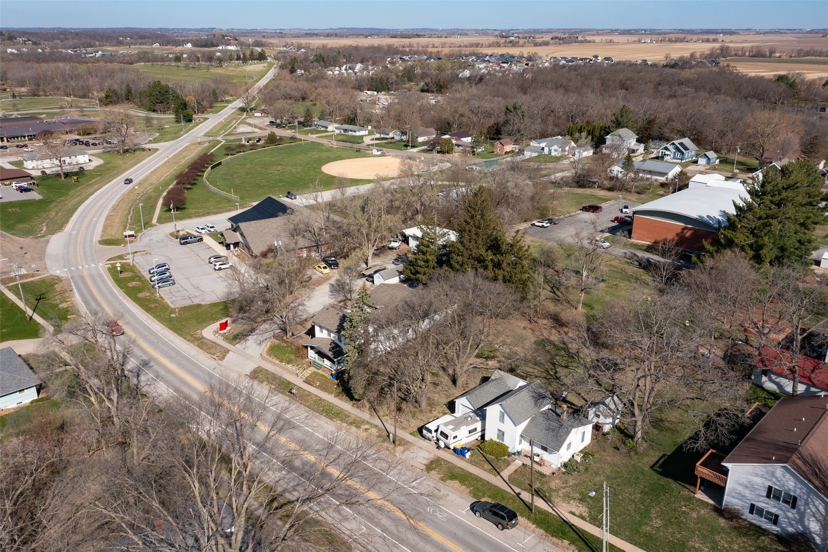 220/230 West Main Street Solon IA 52333