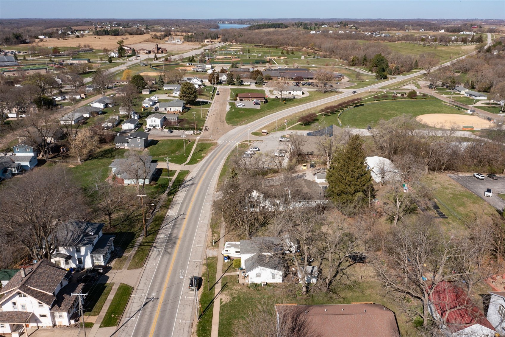 220/230 West Main Street Solon IA 52333