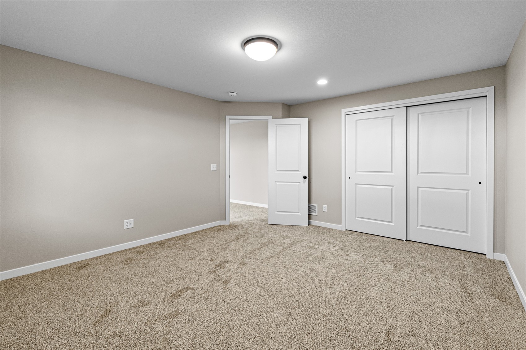 3056 Ridgeview Circle Coralville IA 52241
