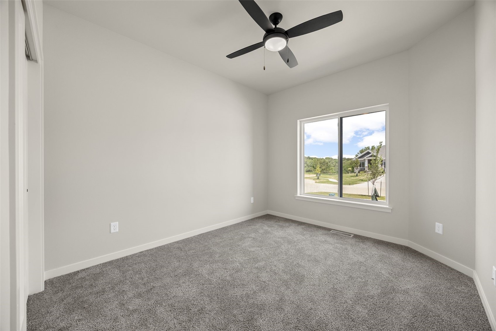 3056 Ridgeview Circle Coralville IA 52241