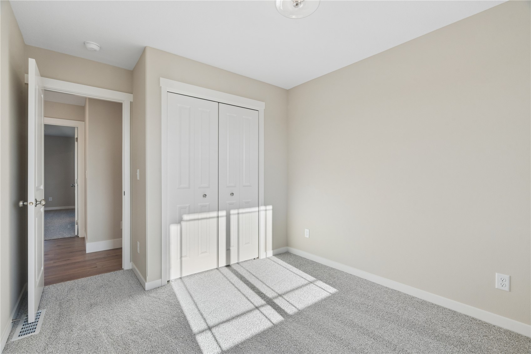 3319 Center Court Robins IA 52328