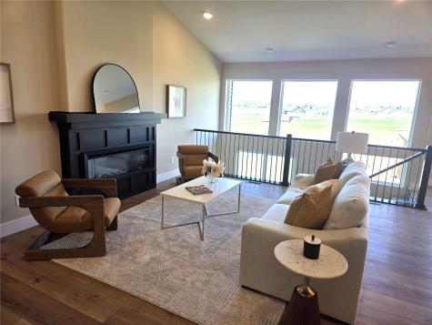 3319 Center Court Robins IA 52328